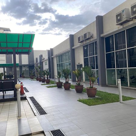 Homestay At Menara U Shah Alam Eksteriør bilde